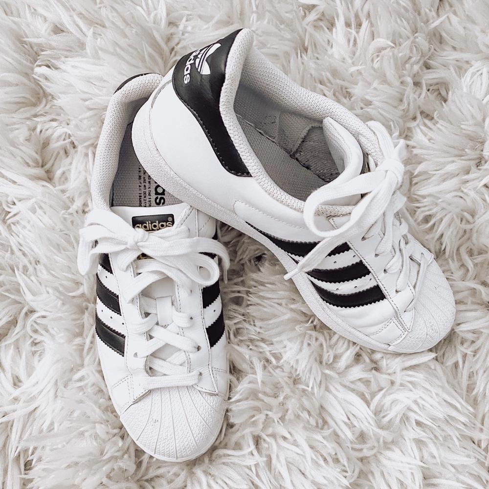 Adidas Superstar Sneakers